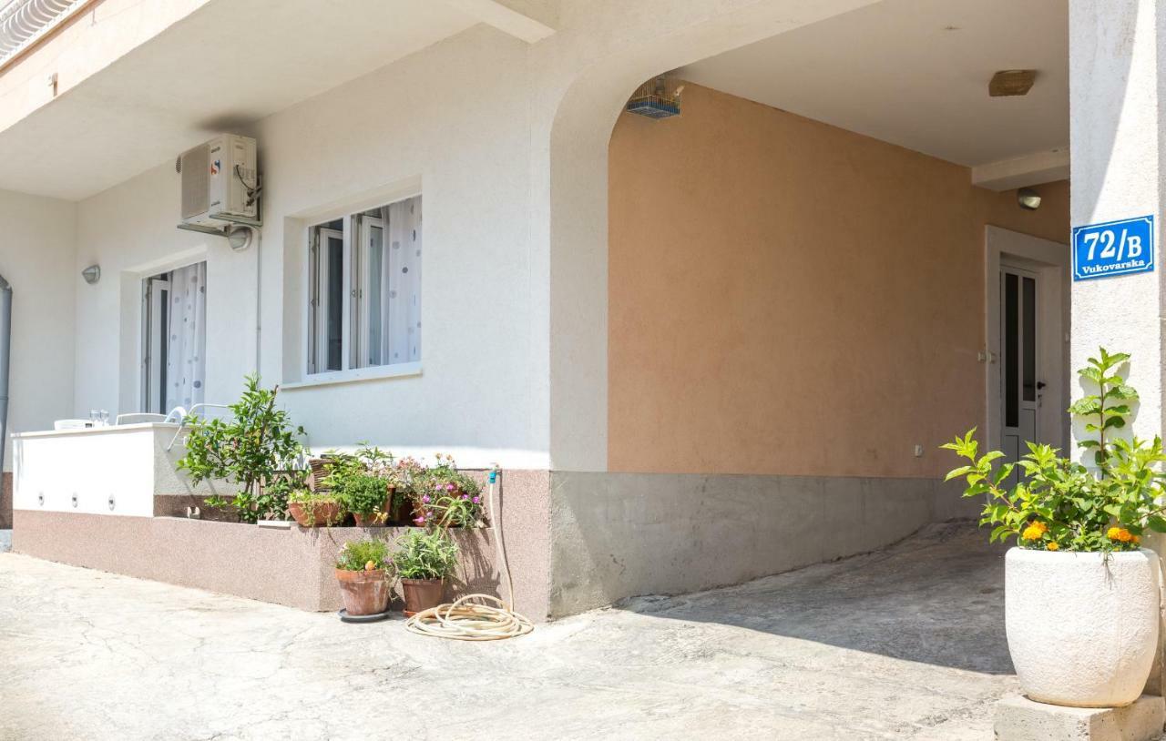 Apartments Klara Makarska Esterno foto